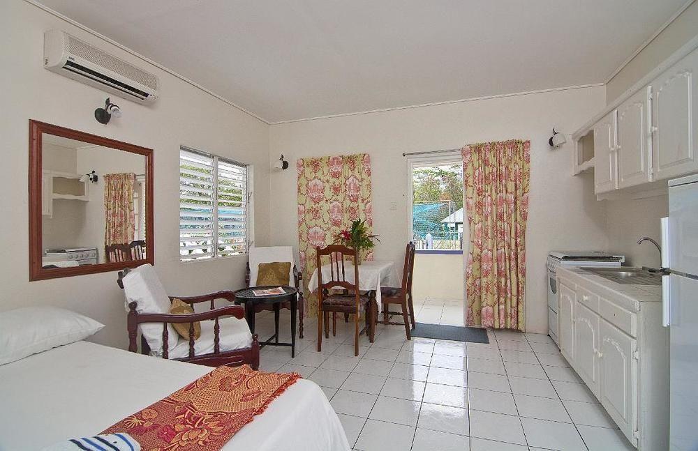 Keegans Beachside Hotel Bequia Island Luaran gambar